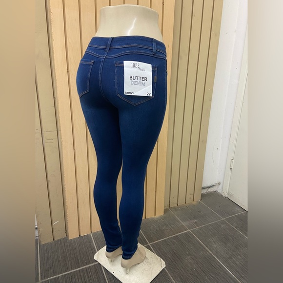 1822 Butter Denim Skinny Jeans - Picture 15 of 16